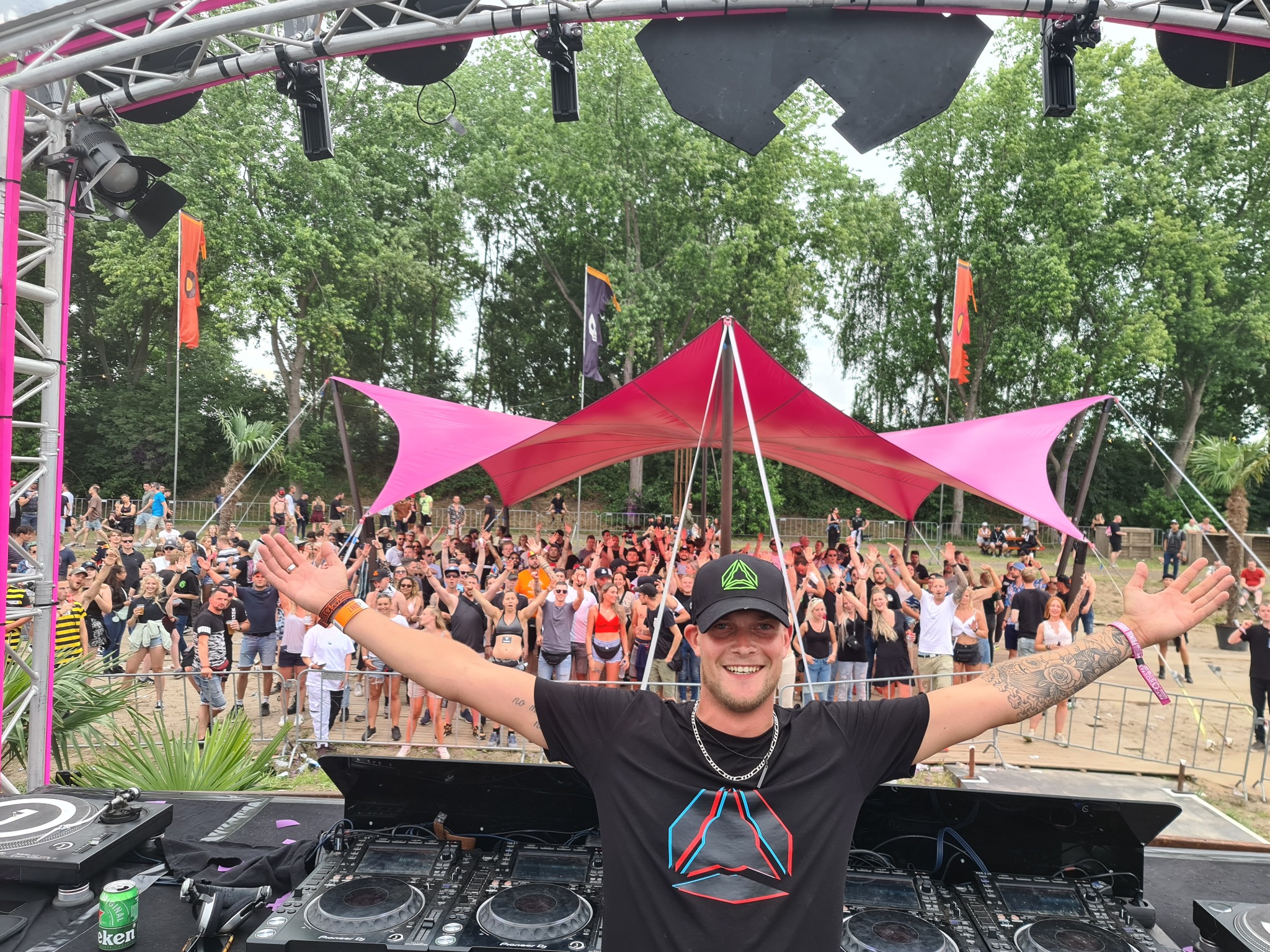 Frequalizer performing at Defqon.1