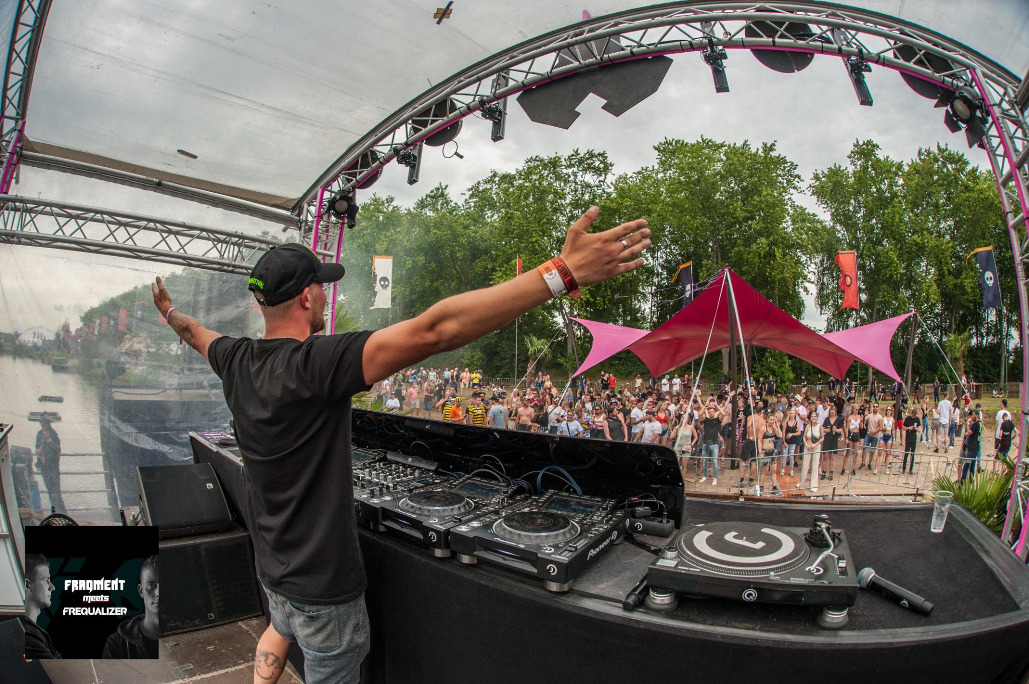 Frequalizer performing to the Defqon.1 crowd