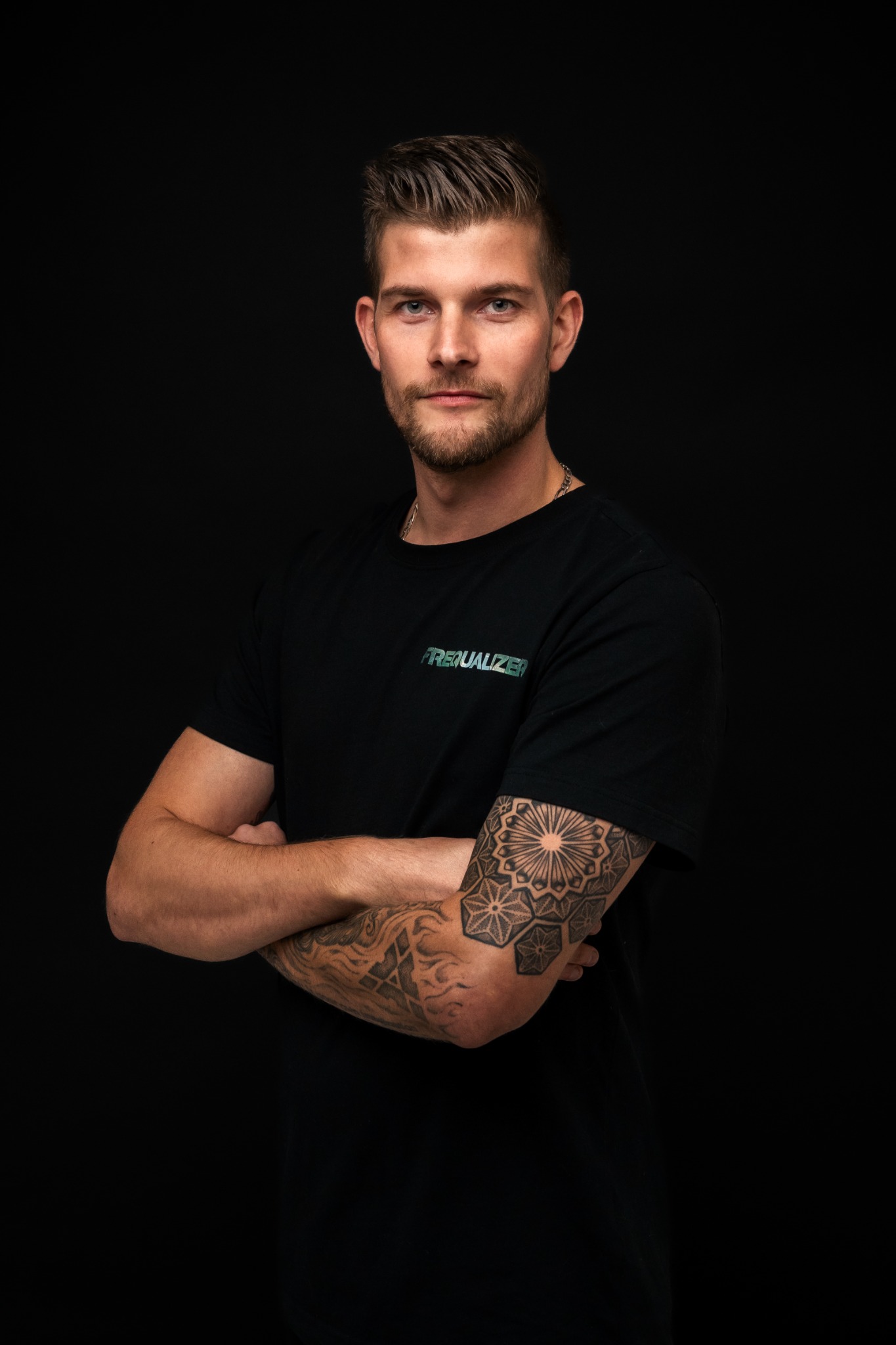 Frequalizer portrait